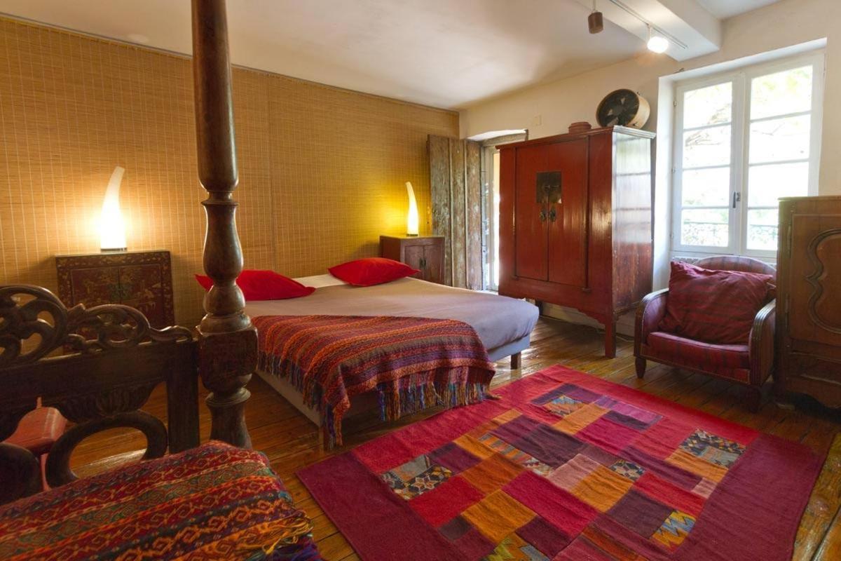 Chambres D'Hotes Le Petit Siam : Le Calme En Centre Ville Clermont-Ferrand Bagian luar foto