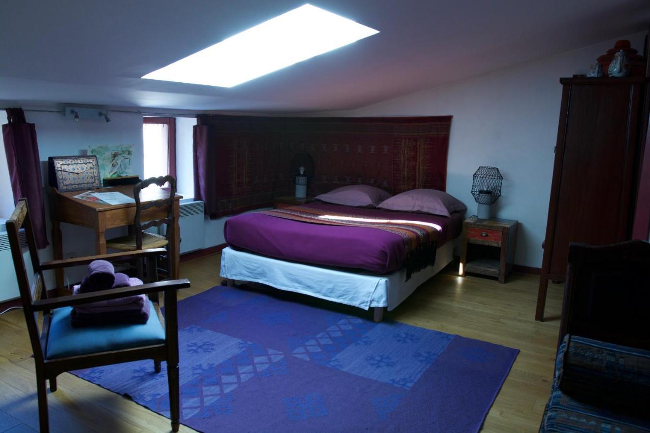 Chambres D'Hotes Le Petit Siam : Le Calme En Centre Ville Clermont-Ferrand Bagian luar foto